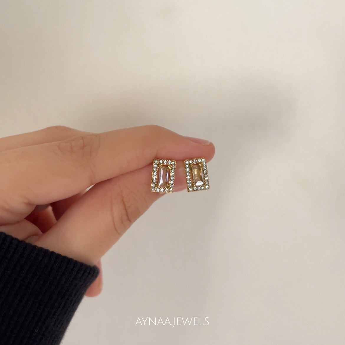 Lumi Studs