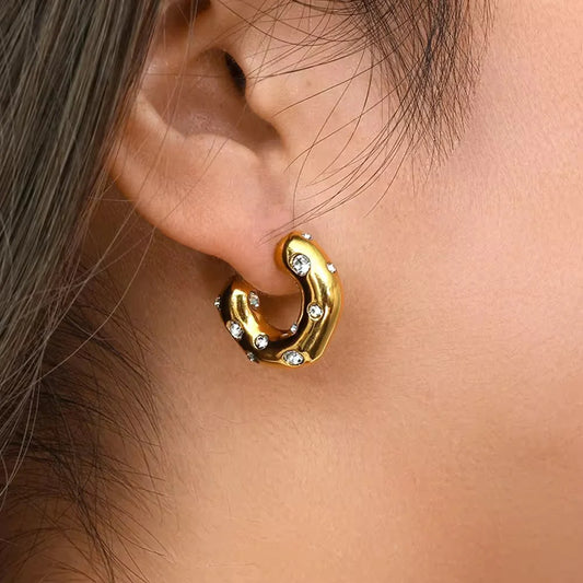 Maya Hoops