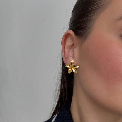 Lily Earrings