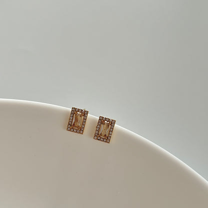 Lumi Studs